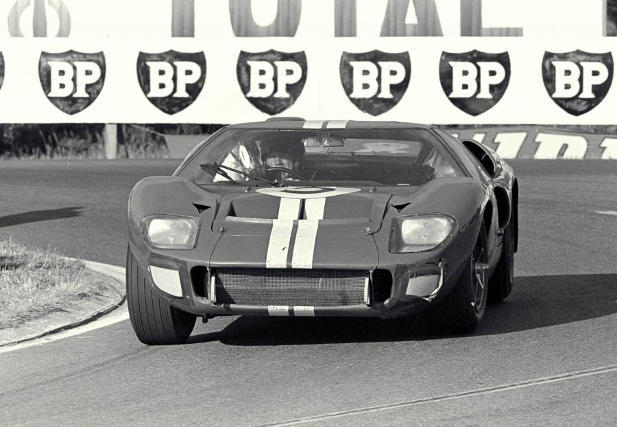  Ford GT40 (Mk II) 1965 года  (фото 31 из 118)